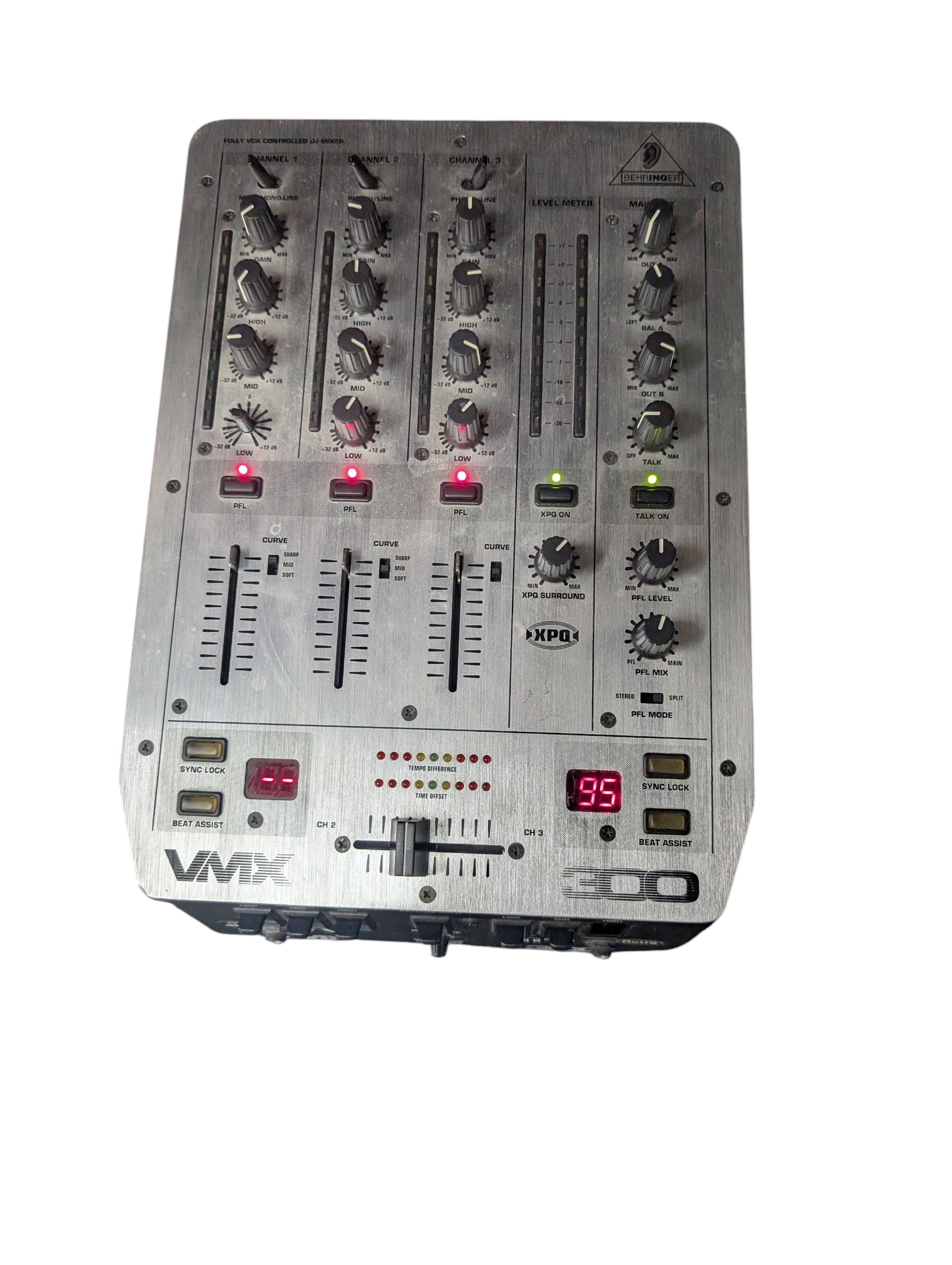 Pre-owned Behringer VMX‑300 3‑Channel DJ Mixer – For Parts/Repairs Pre-owned Behringer VMX‑300 3‑Channel DJ Mixer – For Parts/Repairs